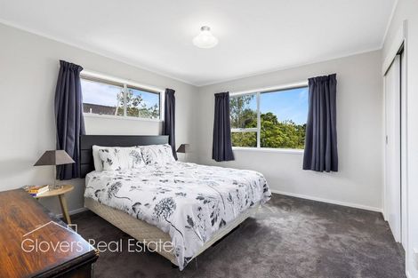 Photo of property in 10 Seabar Place, Glen Eden, Auckland, 0602