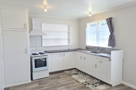 Photo of property in 79 Cornfoot Street, Castlecliff, Whanganui, 4501