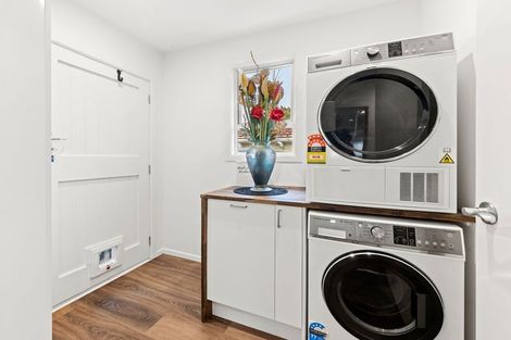 Photo of property in 14 Cowling Road, Hurdon, New Plymouth, 4310