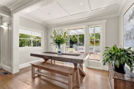 Photo of property in 21 Rattray Street, Devonport, Auckland, 0624