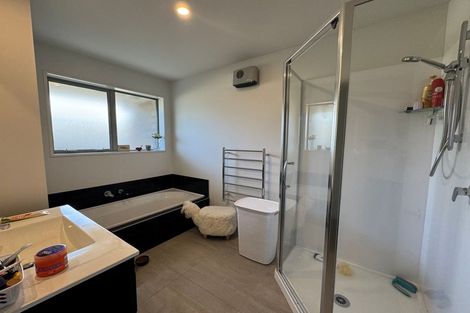 Photo of property in 21 Luxembourg Crescent, Halswell, Christchurch, 8025