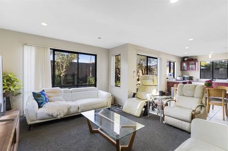 Photo of property in 34 Bleakhouse Road, Howick, Auckland, 2014