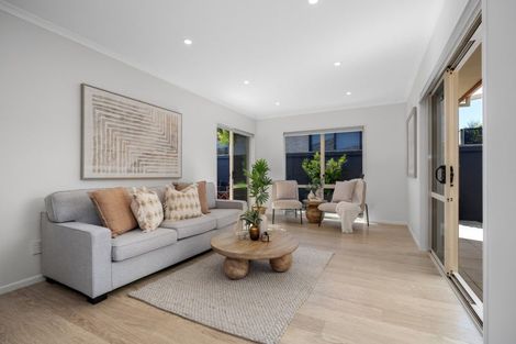 Photo of property in 27 Mcleod Place, Papamoa Beach, Papamoa, 3118