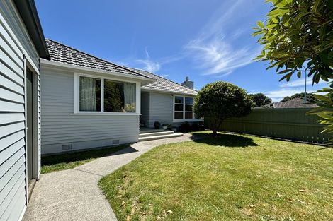 Photo of property in 25 Athlone Crescent, Boulcott, Lower Hutt, 5011