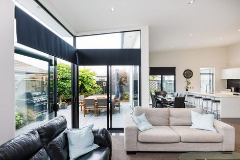 Photo of property in 33 Union Street, Hokowhitu, Palmerston North, 4410