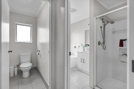 Photo of property in 24 Moulton Street, Moturoa, New Plymouth, 4310