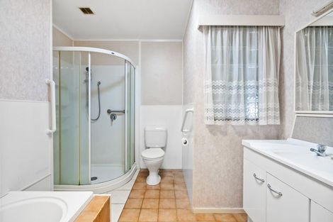 Photo of property in 9 Raumati Crescent, Onerahi, Whangarei, 0110