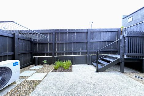 Photo of property in 39 Travis View Drive, Fairview Heights, Auckland, 0632