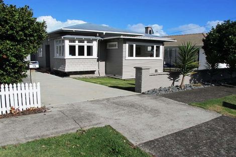 Photo of property in 15 Challinor Crescent, Mount Albert, Auckland, 1025