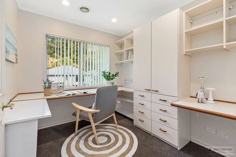 Photo of property in 19 Waverton Terrace, Churton Park, Wellington, 6037