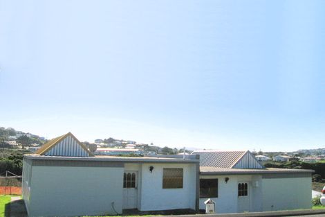 Photo of property in 6 Puaha Street, Takapuwahia, Porirua, 5022