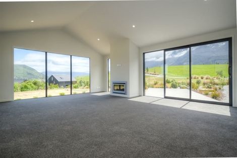 Photo of property in 60 Jacks Point Rise, Jacks Point, Queenstown, 9371