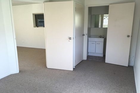 Photo of property in 39 Weldene Avenue, Glenfield, Auckland, 0629
