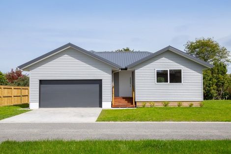 Photo of property in 3 Macrocarpa Lane, Carterton, 5713