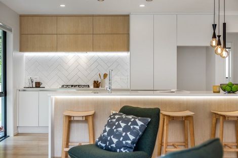 Photo of property in 38 Mooring Close, Whitby, Porirua, 5024