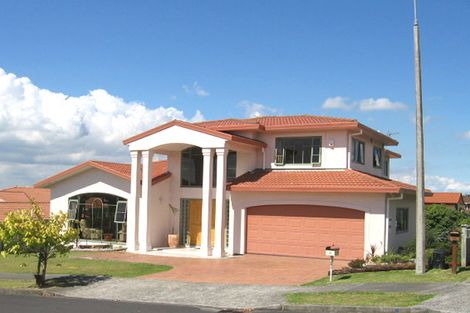 Photo of property in 18 Tornado Place, West Harbour, Auckland, 0618