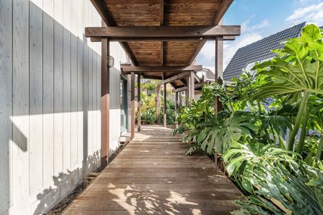 Photo of property in 94 Kowhai Road, Campbells Bay, Auckland, 0630