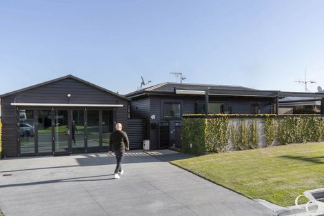 Photo of property in 48 Pitau Road, Mount Maunganui, 3116