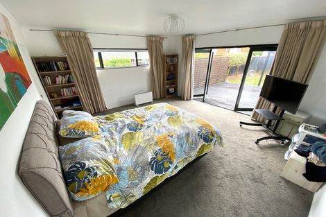 Photo of property in 287 Bucklands Beach Road, Bucklands Beach, Auckland, 2012