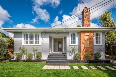 Photo of property in 5 Keystone Avenue, Mount Roskill, Auckland, 1041