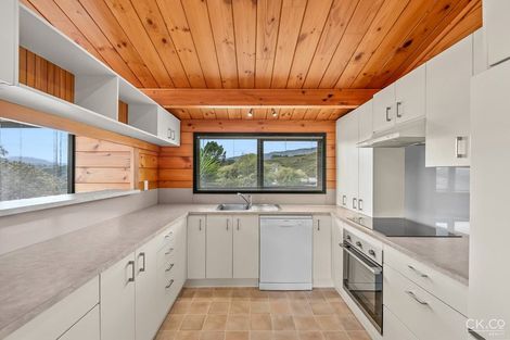 Photo of property in 19 Seymour Grove, Kingsley Heights, Upper Hutt, 5018