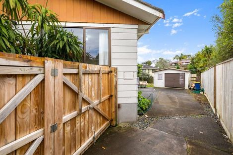 Photo of property in 7 Glucina Place, Glen Eden, Auckland, 0602