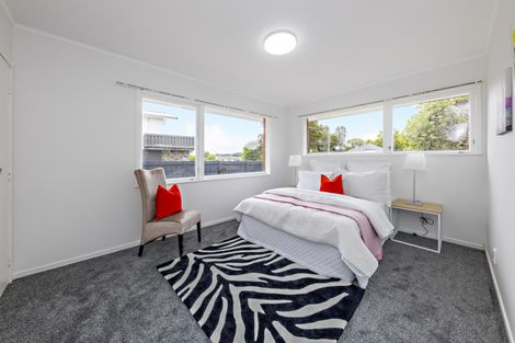 Photo of property in 41 Lawrence Crescent, Hillpark, Auckland, 2102