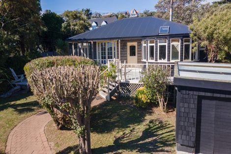 Photo of property in 14 Whanake Street, Titahi Bay, Porirua, 5022