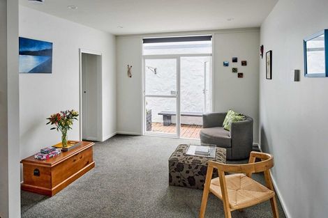Photo of property in 407 Muritai Road, Eastbourne, Lower Hutt, 5013
