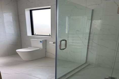 Photo of property in 2 Cutfield Lane, Kumeu, 0810