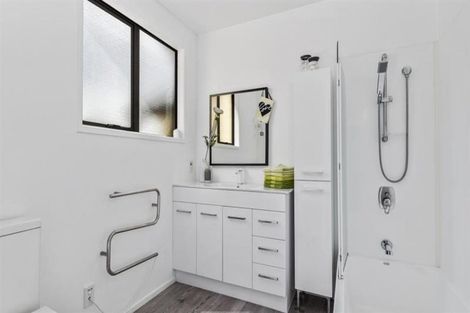 Photo of property in 37/11 The Avenue, Albany, Auckland, 0632