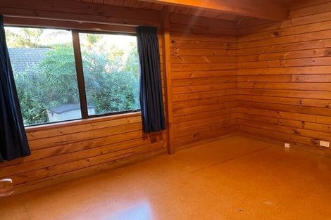 Photo of property in 2 Twin Wharf Road, Herald Island, Auckland, 0618