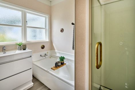 Photo of property in 35 Allen Terrace, Tawa, Wellington, 5028