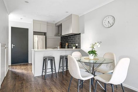 Photo of property in 6 Wharara Lane, Massey, Auckland, 0614