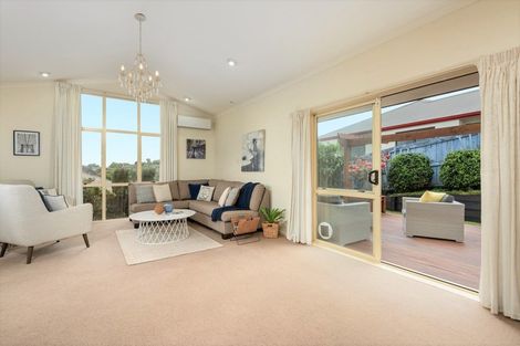 Photo of property in 1 Tautara Place, Ohauiti, Tauranga, 3112