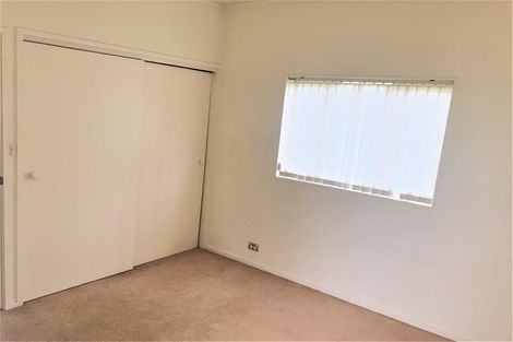 Photo of property in 1/7 Mizpah Road, Waiake, Auckland, 0630