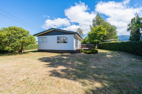 Photo of property in 25 Mckerrow Street, Te Anau, 9600