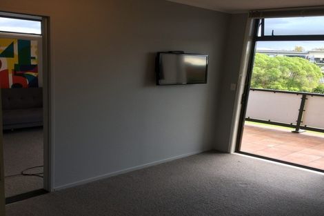 Photo of property in 11/372 Rosedale Road, Rosedale, Auckland, 0632