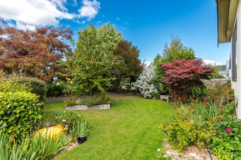Photo of property in 70 Rhodes Street, Waimate, 7924