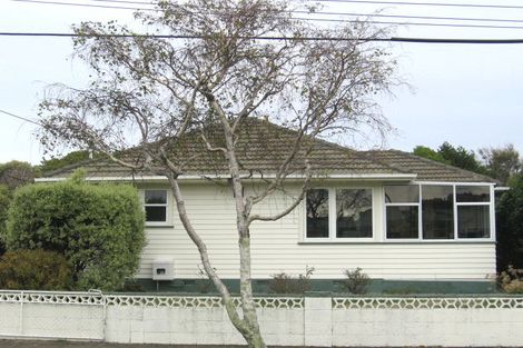 Photo of property in 25 Rosebank Avenue, Avalon, Lower Hutt, 5011