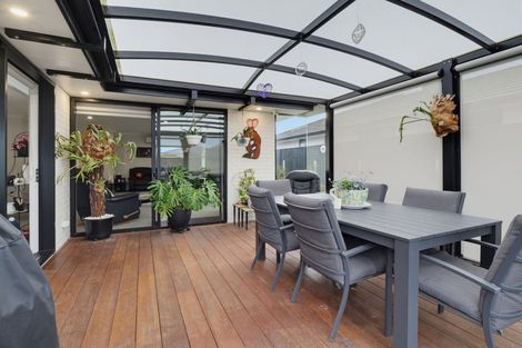 Photo of property in 37 Daniel Place, Kelvin Grove, Palmerston North, 4414