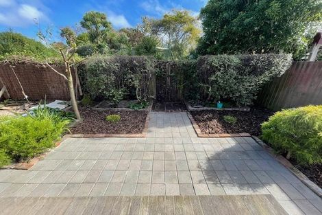 Photo of property in 77 Birdwood Avenue, Beckenham, Christchurch, 8023