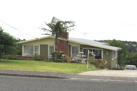 Photo of property in 27 Seaview Road, Glenfield, Auckland, 0629