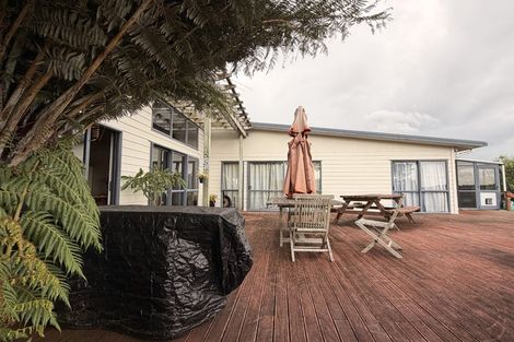 Photo of property in 18 Top Road, Dairy Flat, Albany, 0792