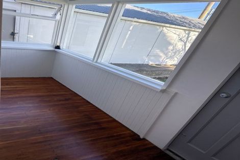 Photo of property in 34 Tawa Terrace, Tawa, Wellington, 5028