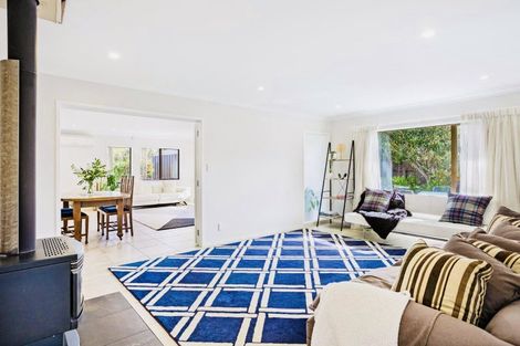 Photo of property in 109 Prince Regent Drive, Half Moon Bay, Auckland, 2012