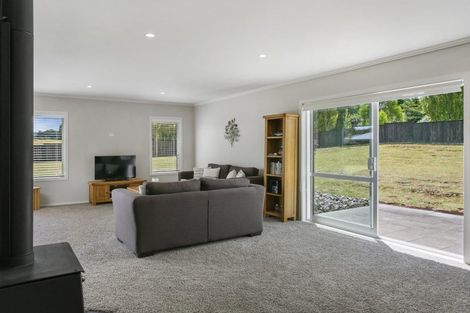 Photo of property in 2/500 Kinloch Road, Kinloch, Taupo, 3377