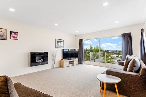 Photo of property in 45 Zealandia Road, Manly, Whangaparaoa, 0930