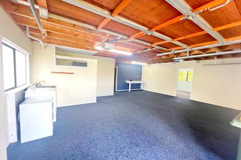 Photo of property in 34 Charles Dickens Drive, Mellons Bay, Auckland, 2014