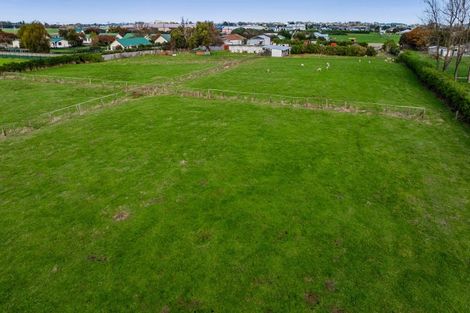 Photo of property in 4 Kerry Lane, Hawera, 4673